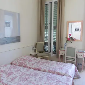 2* Hotel L'oursin
